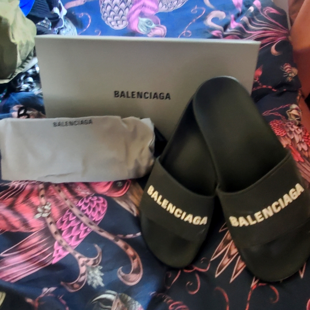 Balenciaga Slides Black